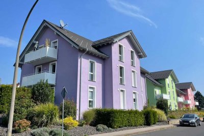Ansprechende und neuwertige 3-Zimmer-DG-Wohnung mit Balkon und EBK in Bad Kissingen