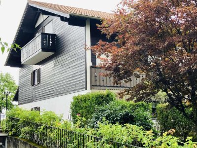 Charmantes 1-Zimmer-Dachgeschossapartment mit Westbalkon – Ideal für Singles, Pendler oder Kapita