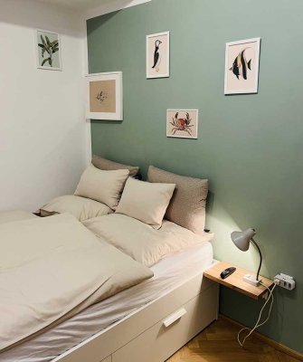Zentral & chic: Möblierte 2-Zimmer-Wohnung mit Garten