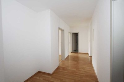 PROVISIONSFREI: Großzügige 2-Zimmer-Wohnung mit Balkon und TG-Stellplatz in Pankow