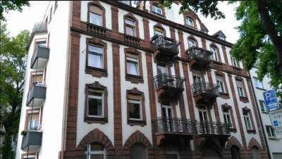 3-Zimmer-Wohnung mit Altbau-Charme (3. OG) in MA-Lindenhof zu vermieten!