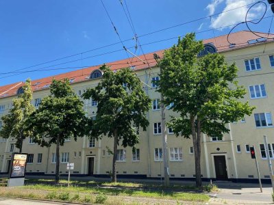 Eutritzsch - komplett neu sanierte & moderne Dachgeschosswohnung in verkehrsgünstiger Lage