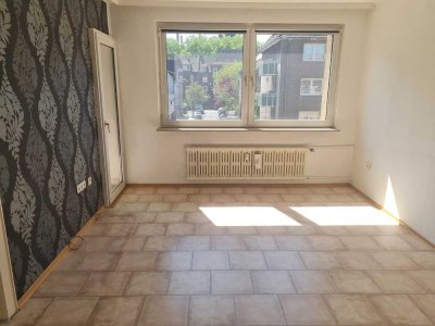 4-Zimmer-Wohnung im 2. OG mit Balkon zu vermieten! 1 Nettokaltmiete frei (2. Monat)