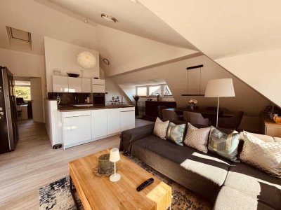 ab 1.2.26 von privat: Stilvolle 2-Zi.-Dachterrassenwohnung in Unterhaching