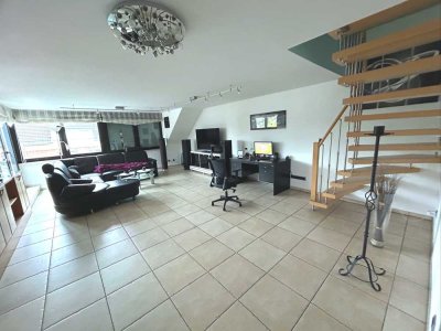 Einzugsbereit - Moderne Maisonettewohnung + Loggia