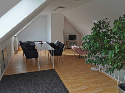 Maisonette Wohnung in der Hölderlin Anlage zu vermieten.
Kaltmiete 975 € - 94 m² - 3.5 Zi.