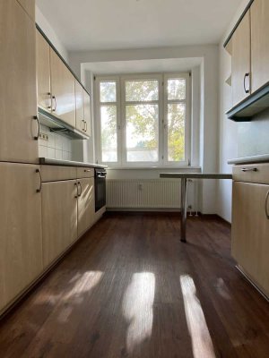 Großzügig geschnittenes 2-Raum-Apartment inkl. Einbauküche !!!!