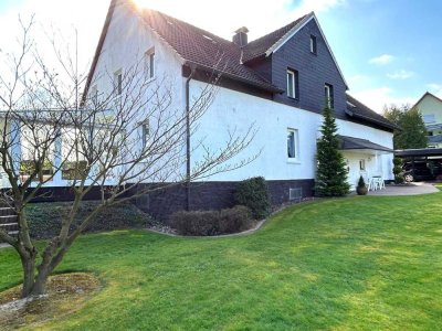 Großzügiges Haus mit privater Parkanlage
