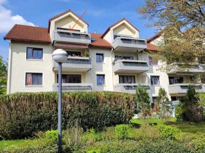 Wunderschöne, sehr helle und ruhige 2-Zi-Dachgeschoss-Whg. mit Südbalkon in Altenerding