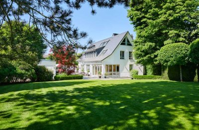 Exklusives Villenanwesen mit Poolhaus und traumhaftem Garten