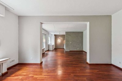 Helle 5-Zimmer-Erdgeschosswohnung mit 180 m² Garten zur Alleinnutzung