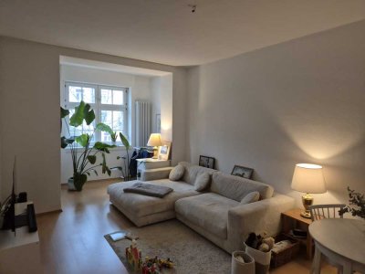 Schöne, geräumige 3 - Zimmer - Altbauwohnung in KA- Weststadt