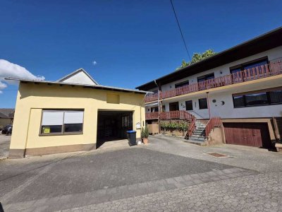 Warmsroth - Großzügiges Einfamilienhaus mit Scheune in ruhiger und zentraler Lage!