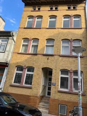 3-Zimmer Altbauwohnung in der Innenstadt