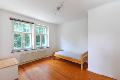 Helles WG-Zimmer in geselliger Studenten-WG