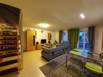 Exklusive, neuwertige 3-Zimmer-Maisonette-Wohnung mit Balkon und EBK in Hallbergmoos
