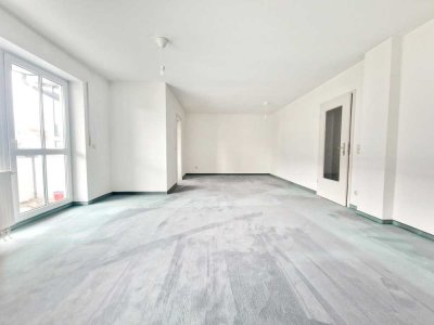 Helle 4 Zimmerwohnung mit Balkon in schöner Lage!