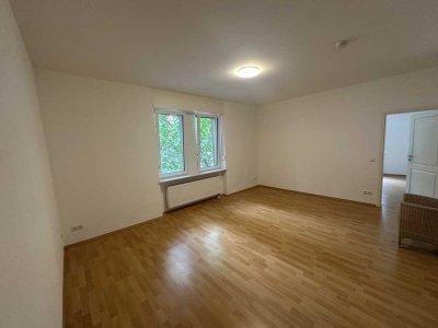Attraktive 2-Zimmer-Wohnung mit Einbauküche in zentraler Lage