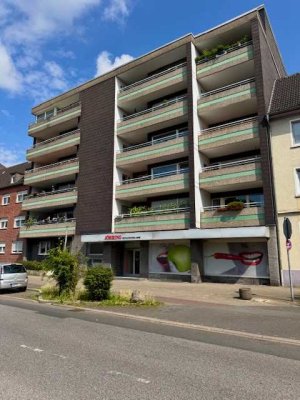 Perfekt angebundene 2-Zi-Whg. mit Gäste-WC, Balkon und Garage in HER-Zentrum