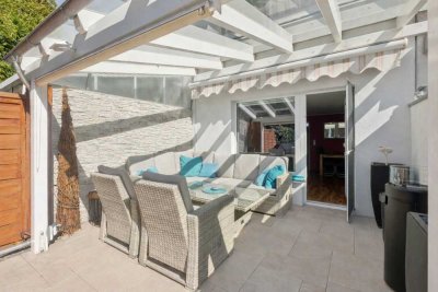 Hochwertig modernisiertes Reihenhaus in ruhiger Lage mit Traumterrasse in Hamburg-Jenfeld