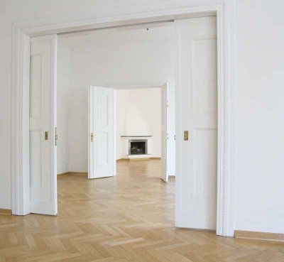 Lehel, großzügige, exklusive 4-Zimmer Wohnung, Nähe Englischer Garten