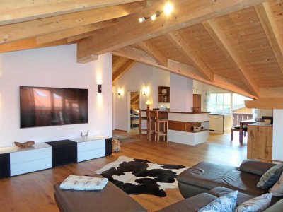 Exklusive Chalet- Dachgeschoss-Wohnung mit 3 Balkonen