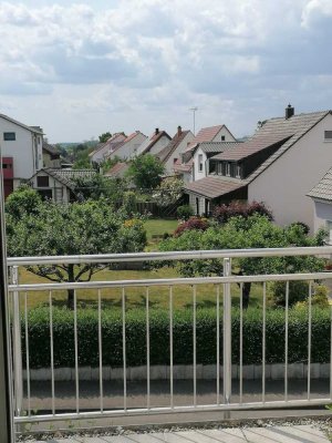 Helle 2-Zimmer-Wohnung mit Balkon