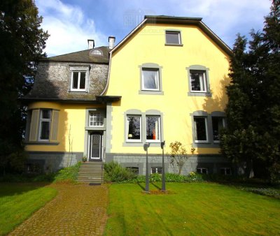 Repräsentative Villa in zentrumsnaher Lage von Uedem