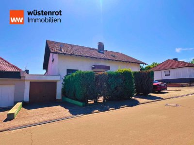 Vielseitiges 3-Familienhaus mit großem Garten und Top-Renditepotenzial