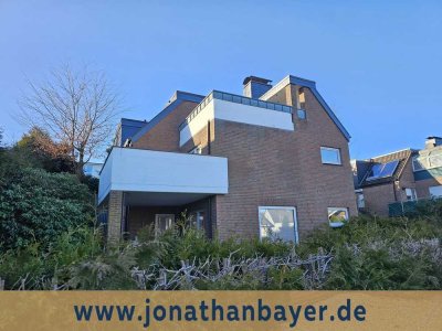 Mehrfamilienhaus mit 3 Wohnungen (nutzbar als EFH)  in begehrter Wohnlage - gehobener Standard