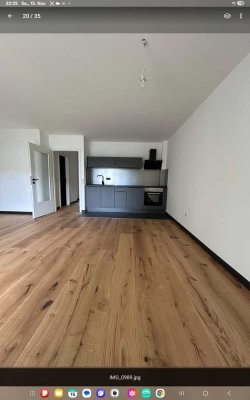Ruhige neu sanierte 2-Zimmer Wohnung mit Terrasse & mitgestaltung Ihrer Einbauküche