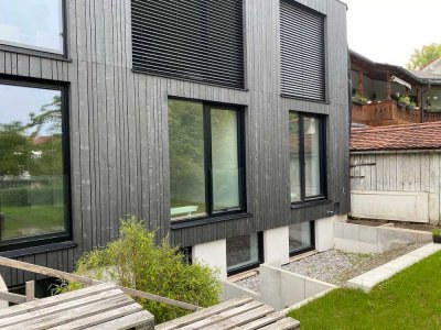 4-Zimmer-Erdgeschosswohnung mit Terrasse und Garten