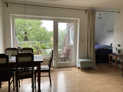 Attraktive möblierte 1-Zimmerwohnung mit Balkon frei ab 1. Oktober oder 1. November 2025