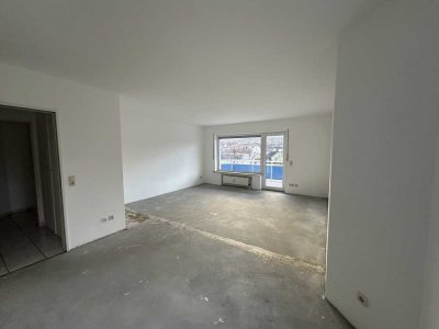 WBS ist hier ein MUSS! 3 Zimmer Wohnung mit Balkon und Stellplatz