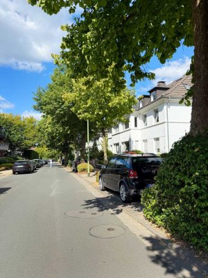 Essen-Stadtwald, gepflegte 3 Zimmer DG-Wohnung sucht neuen Mieter!