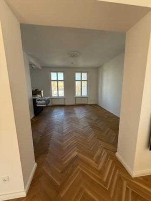 Charmante 3-Zimmer Wohnung im 3. OG mit Balkon in Potsdam möbliert zu vermieten