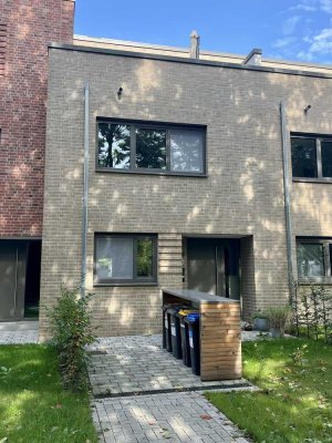 Modernes 4,5 Zimmer Reihenhaus mit Seeblick in Aumund-Hammersbeck
