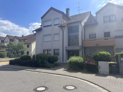 ***die Sonne auf dem Balkon genießen***