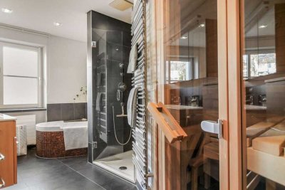 Stilvolle 98qm-Wohnung mit Ausblick, Luxus-Einbauküche, Sauna u.v.m.