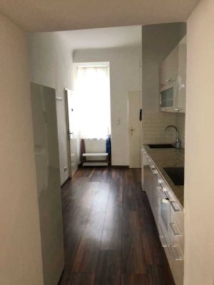 Freundliche und gepflegte 1,5-Raum-Wohnung mit Balkon und Einbauküche in Kassel