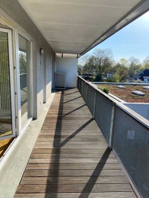 helle Wohnung mit Balkon in Marl