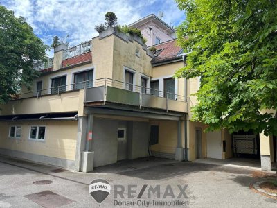 "Großzügige 215 m² Wohnung mit 35 m² Terrasse in Innenhoflage!"