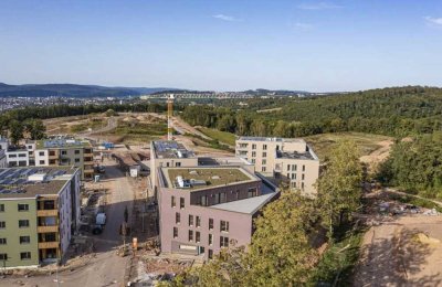 Neubau aus 2024 / A+ Gebäude mit Wärmepumpe, Solaranlage, etc. nach KfW-Standards