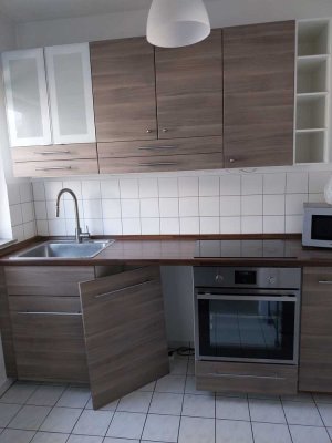 Große, helle  Einraum-Wohnung für Singles  in Toplage