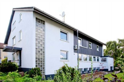 4-Zimmer Wohnung mit Balkon und Einbauküche