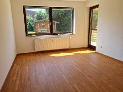 Zur längerfristigen Vermietung geräumige 4-Zimmer-Wohnung mit Terrasse in Nienburg/Weser