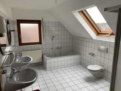 3-Raum-Dachgeschosswohnung mit Balkon in Friesenheim