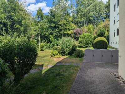 Platz für die ganze Familie! Schöne 4 Zimmer-Wohnung mit Balkon in Altbach!