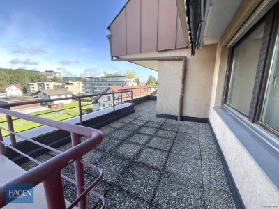 Lässige 3 Zimmerwohnung mit tollem Balkon und Wintergarten zu verkaufen!