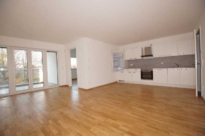 2 Zimmer-Wohnung mit moderner Einbauküche und Balkon